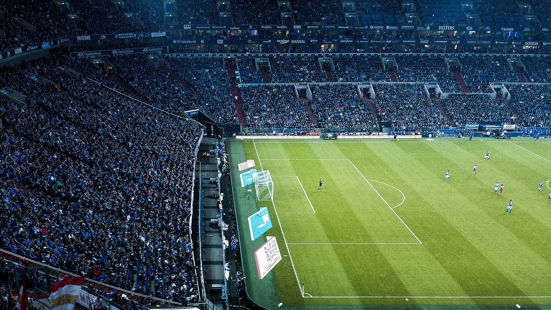 法国球员荣膺最佳防守球员称号，实力备受认可，法国足球防守